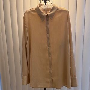 Banana Republic Long-Sleeve Button-Up Shirt in Beige/Champagne Size XL